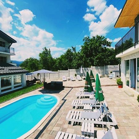 Green Hill Villa Călimăneşti Bagian luar foto