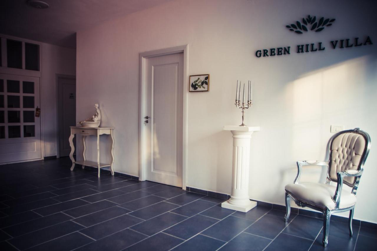 Green Hill Villa Călimăneşti Bagian luar foto