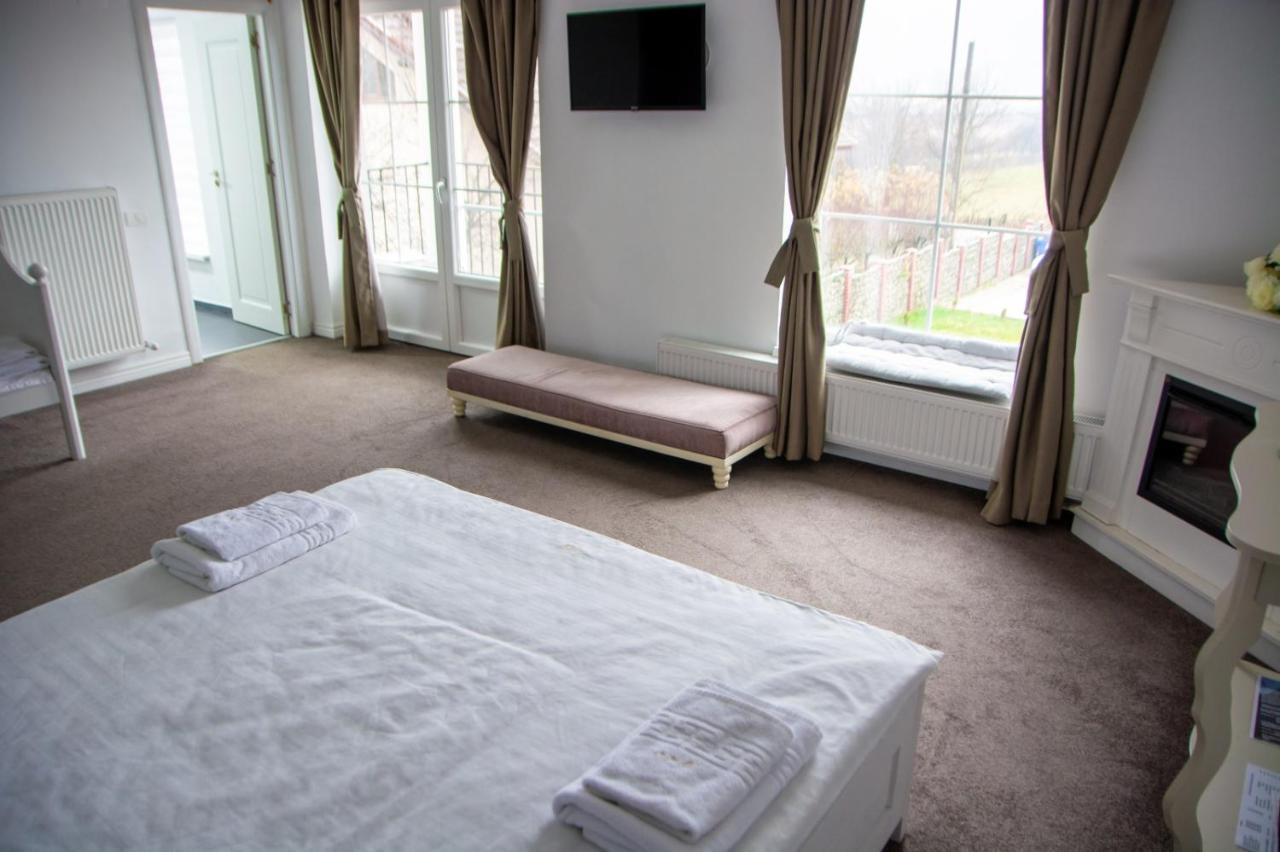 Green Hill Villa Călimăneşti Bagian luar foto
